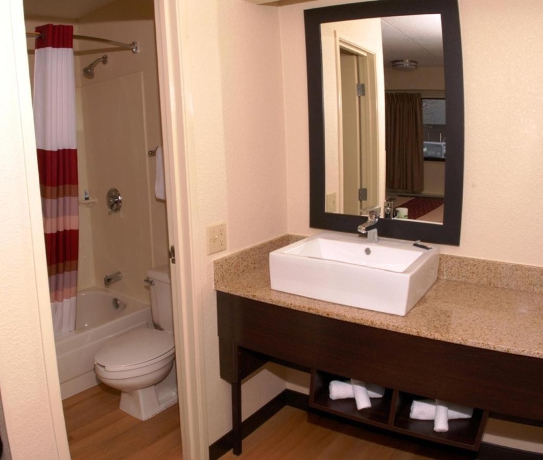 Red Roof Inn Plus+ Baltimore North - Timonium Bagian luar foto