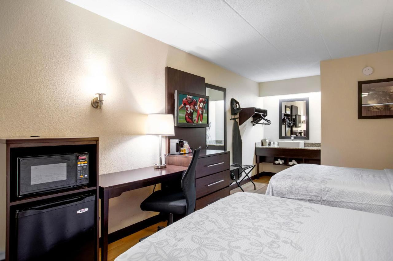 Red Roof Inn Plus+ Baltimore North - Timonium Bagian luar foto